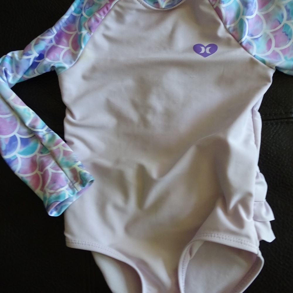 HURLEY SUN PROTECTION UPF 50+ SWIM SUIT
